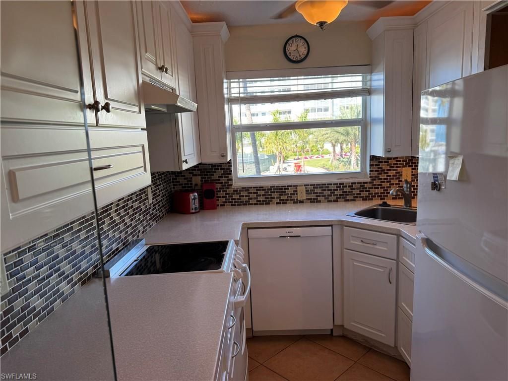 25750 Hickory Blvd, Unit 254, Bonita Springs, FL 34134 Photo