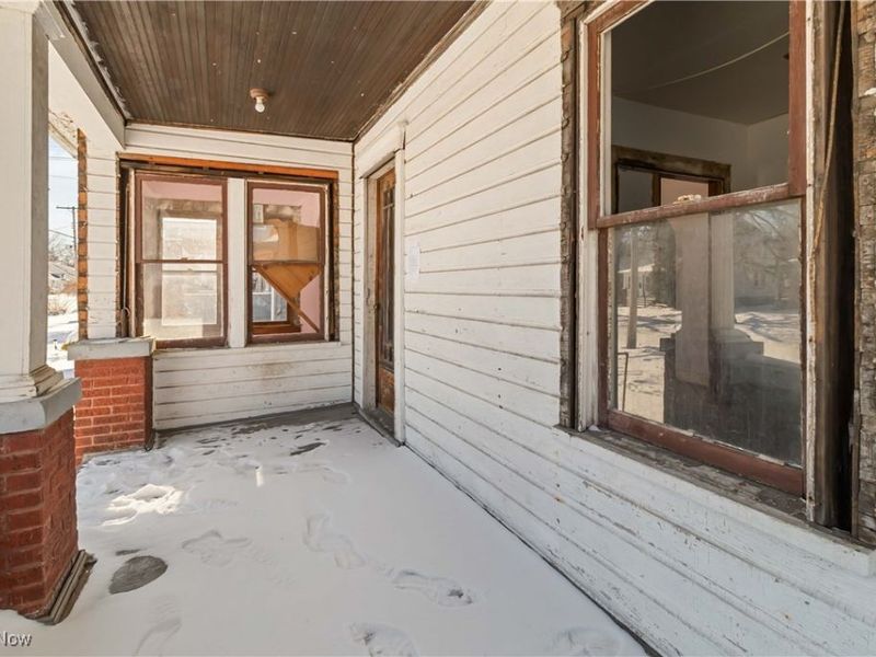 2910 Caroline Avenue, Lorain, OH 44055 Photo 3
