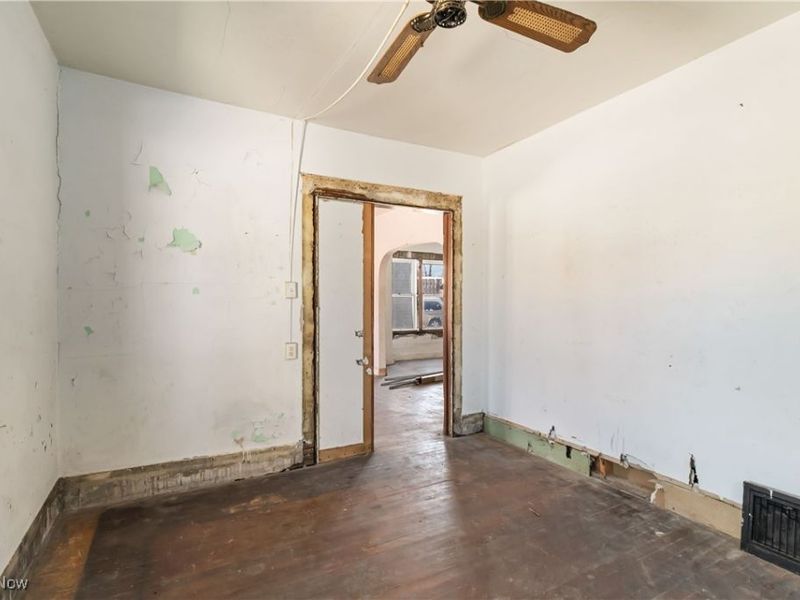 2910 Caroline Avenue, Lorain, OH 44055 Photo 8