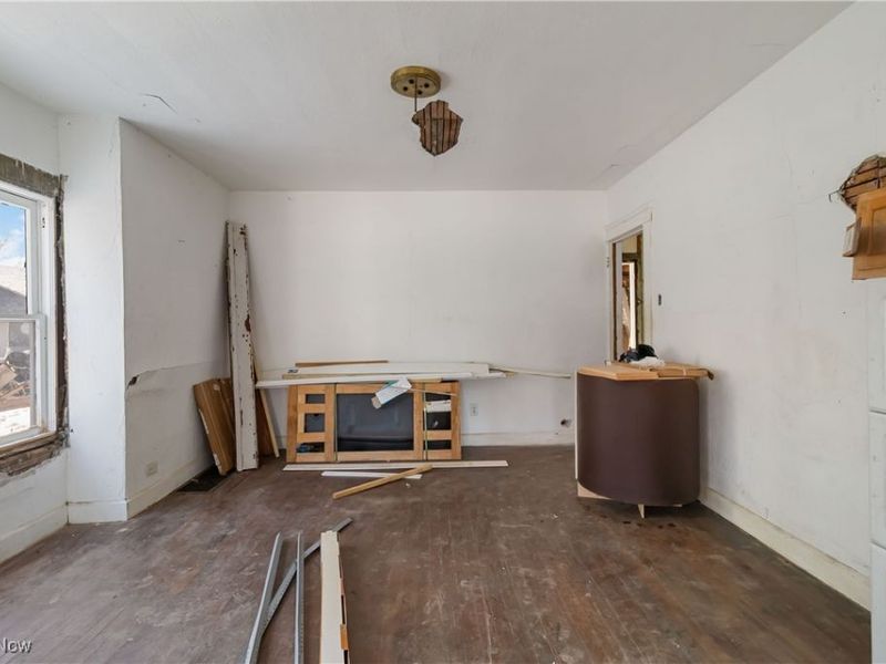 2910 Caroline Avenue, Lorain, OH 44055 Photo 9