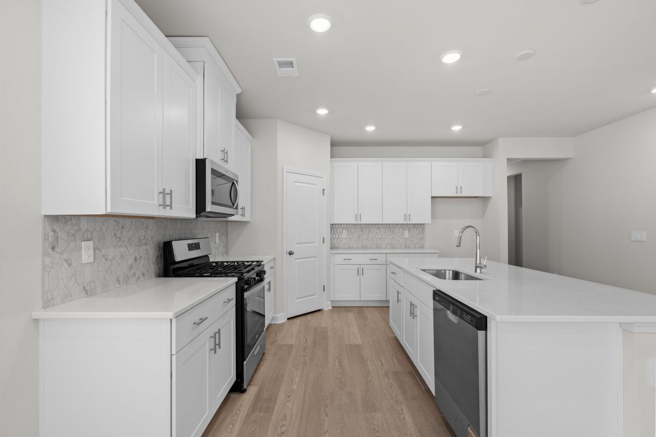 2724 Tranquility Loop Photo 8