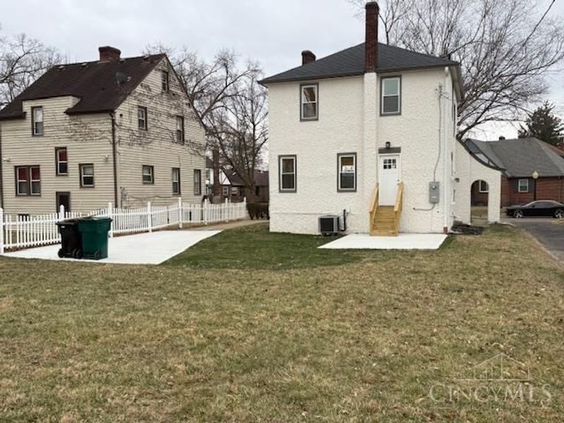 1622 Shenandoah Avenue, Cincinnati, OH 45237 Photo 4