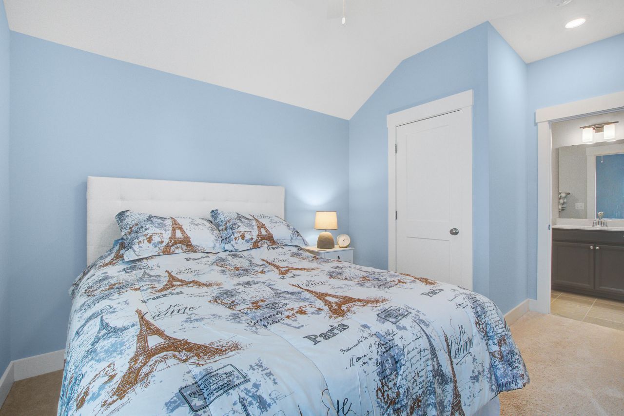 655 Blueway Avenue Photo 24