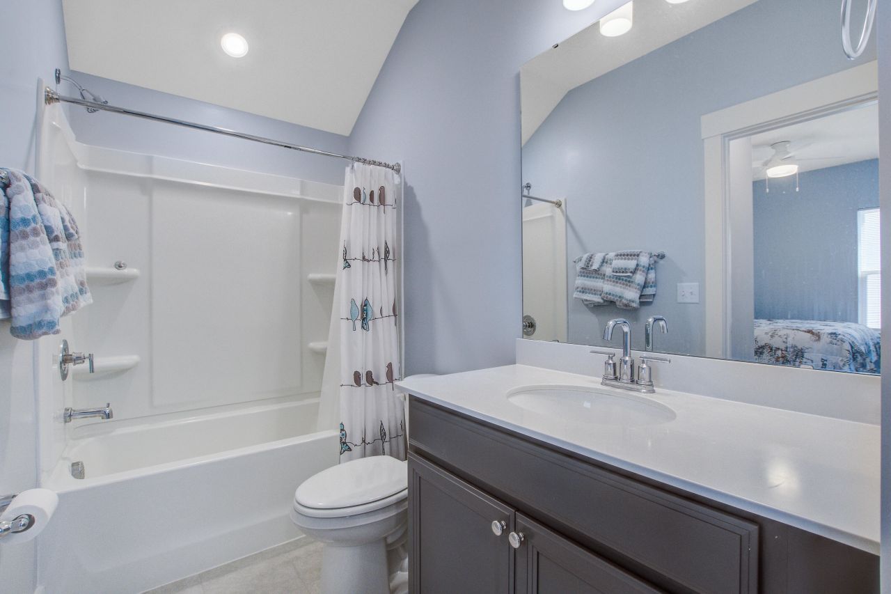 655 Blueway Avenue Photo 26