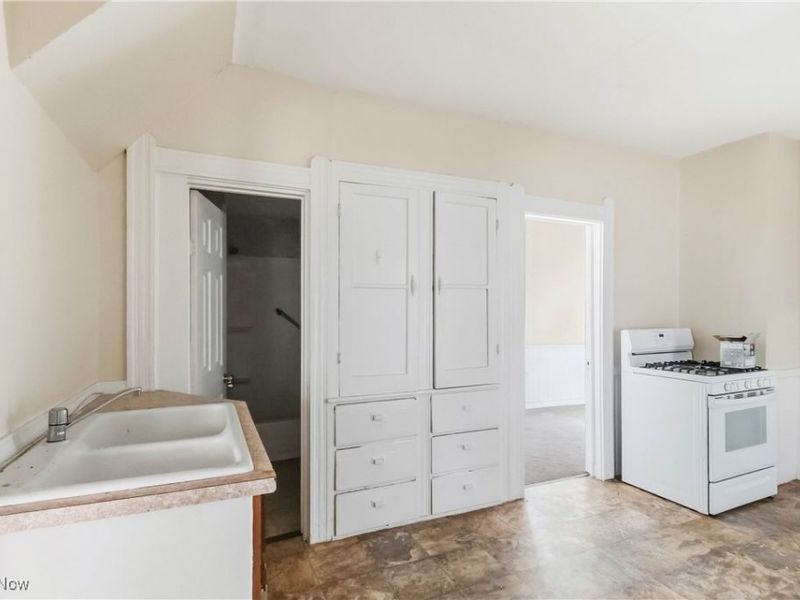 444 W 13th Street, Lorain, OH 44052 Photo 13