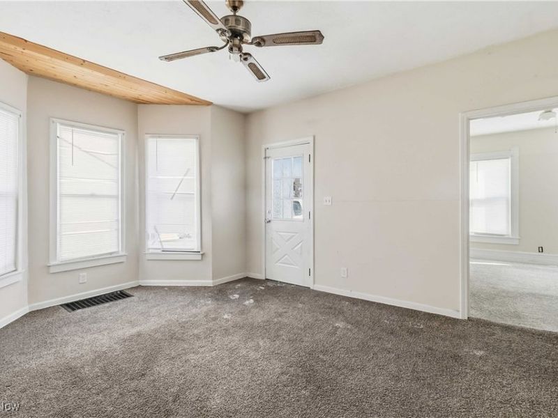 444 W 13th Street, Lorain, OH 44052 Photo 6