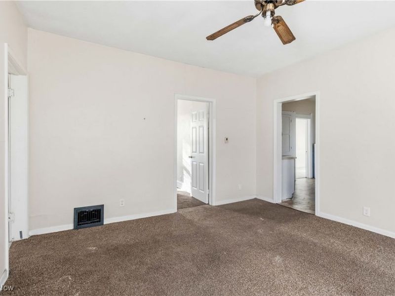 444 W 13th Street, Lorain, OH 44052 Photo 8