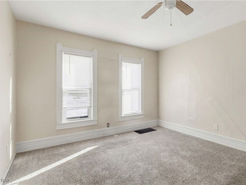 444 W 13th Street, Lorain, OH 44052 Photo 9