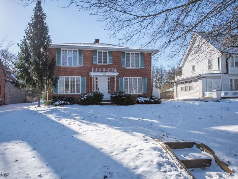 222 Overlook Drive, Alliance, OH 44601 Photo 1