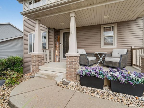 2610 Koshkonong Way, Sun Prairie, WI 53590