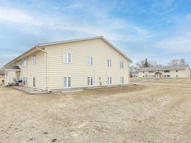 315 E Main Street , Cyrus, MN 56323