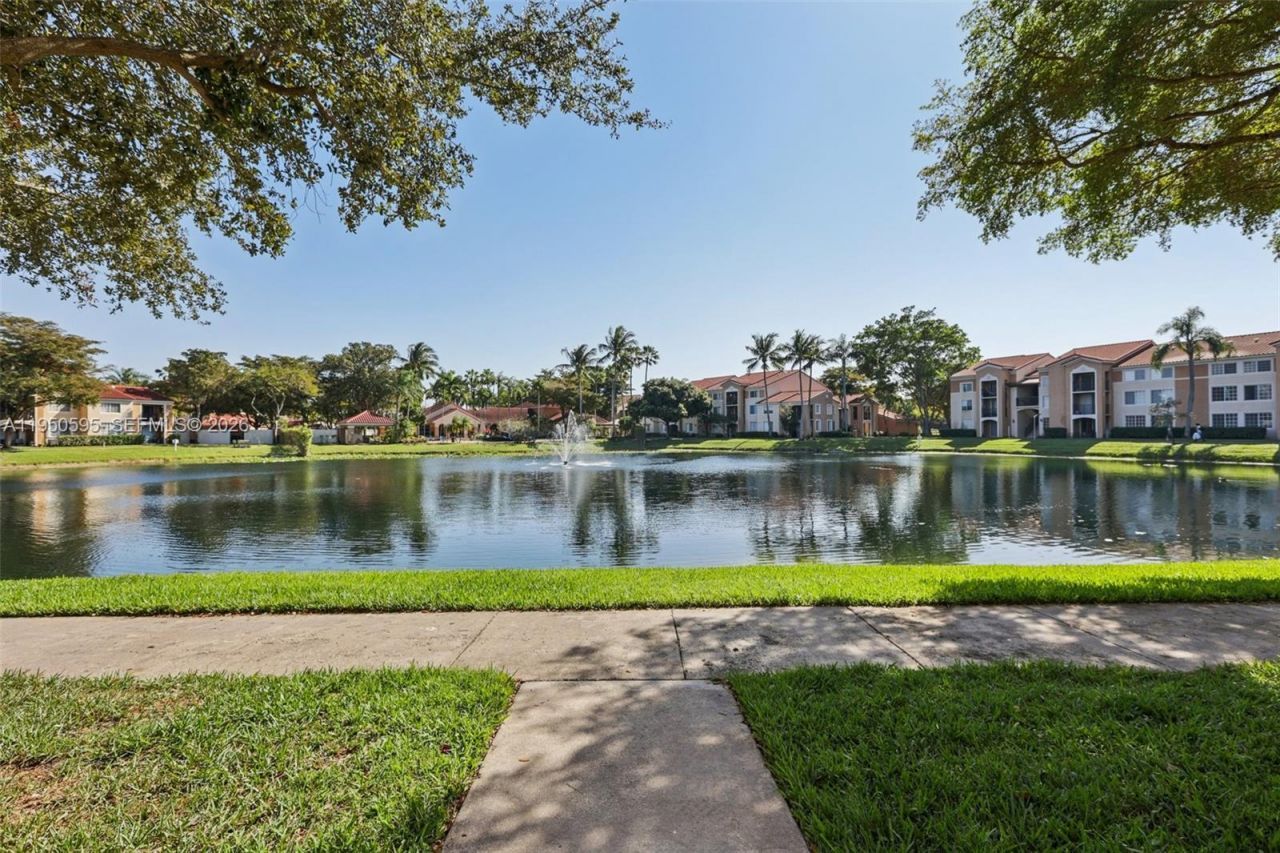 2051 Renaissance Blvd, Unit 203, Miramar, FL 33025 Photo