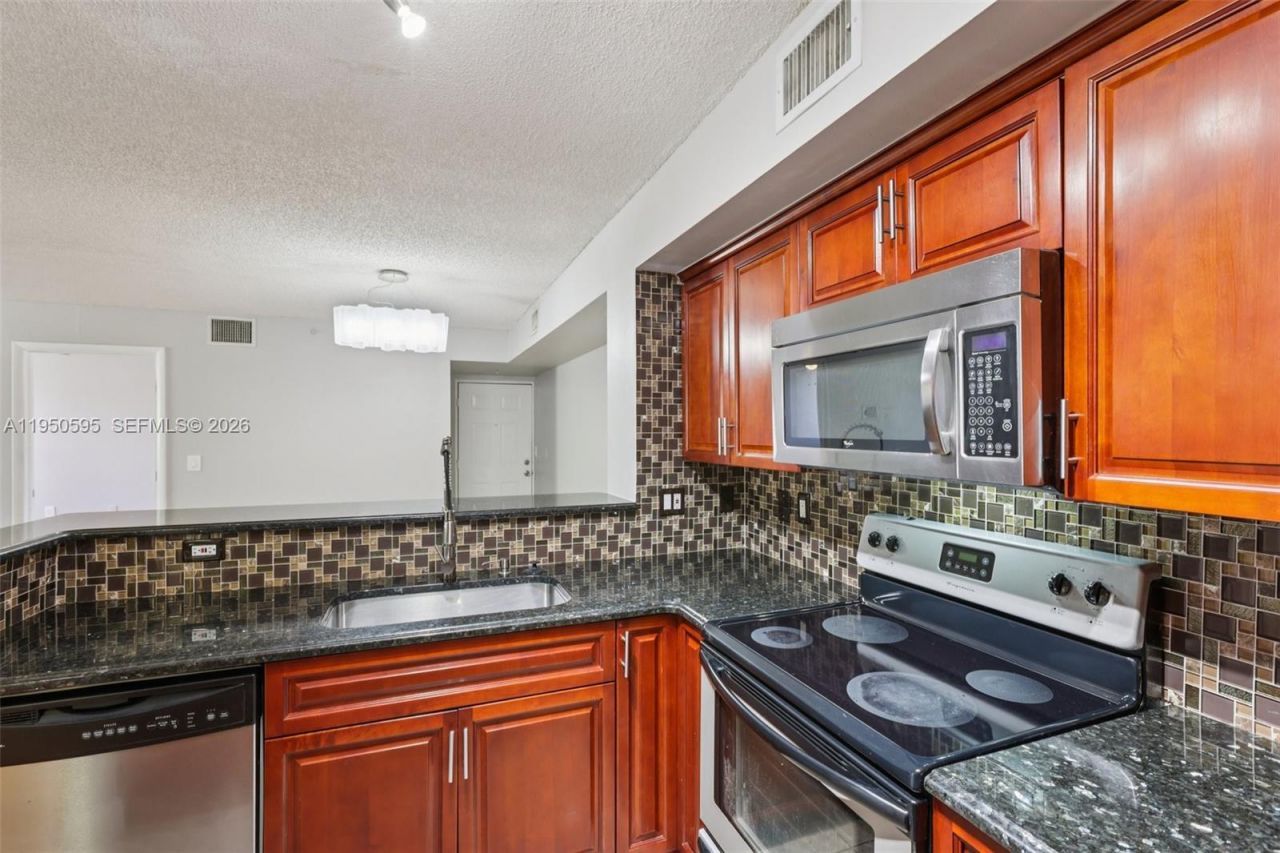 2051 Renaissance Blvd, Unit 203, Miramar, FL 33025 Photo