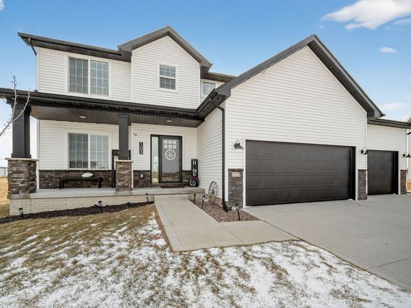 103 St Mary's Court, Stuart, IA 50250