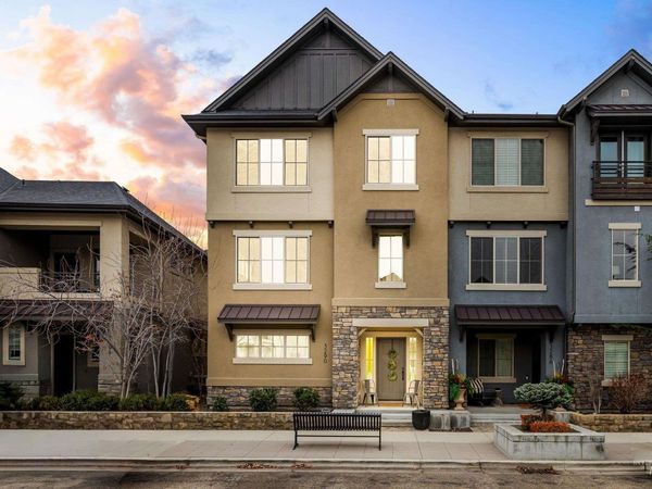3290 E Thoroughbred Lane, Boise, ID 83716