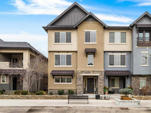 3290 E Thoroughbred Lane, Boise, ID 83716