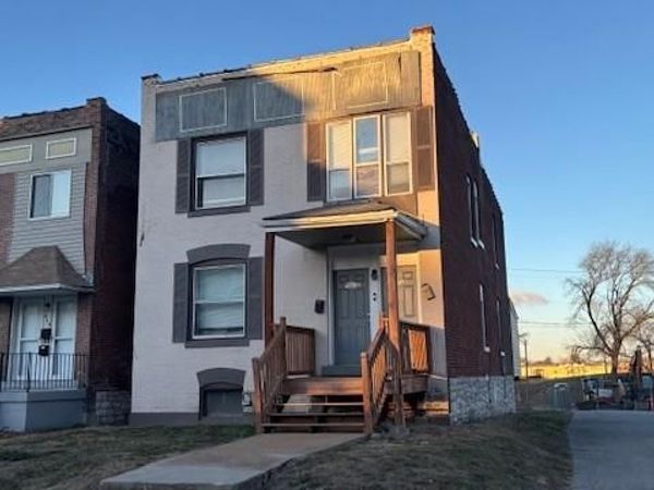 953 Catalpa Street, St Louis, MO 63112