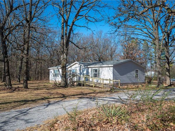 22772 Worthington Road, Gentry, AR 72734