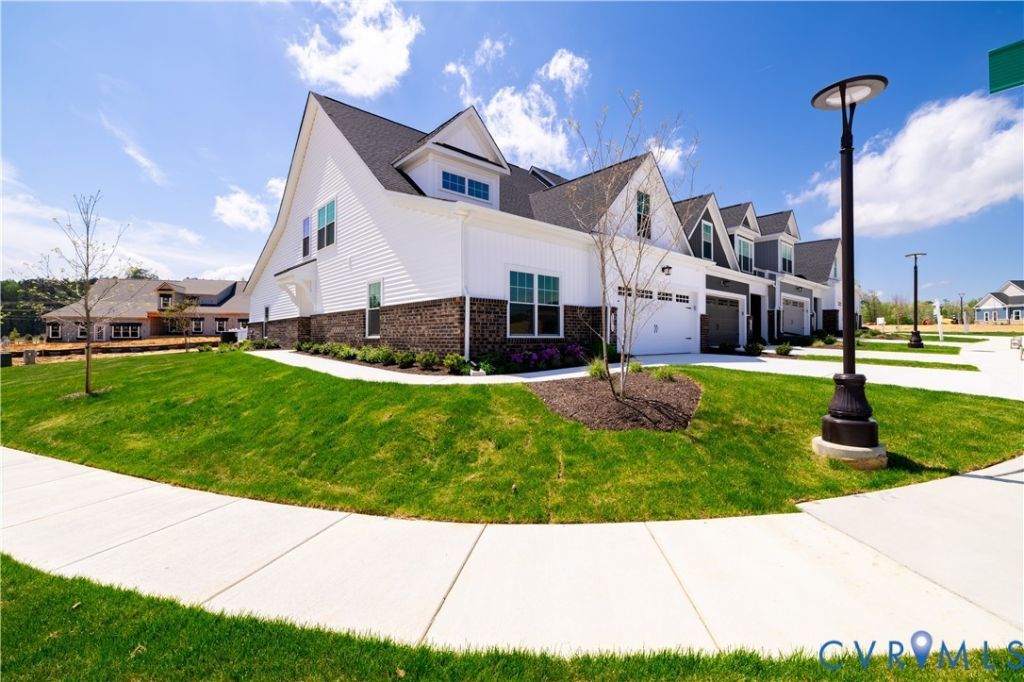 16427 Creekstone Point Avenue, Chesterfield, VA 23120 Main Photo