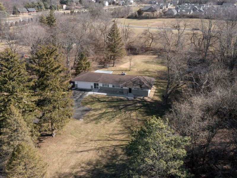 6599 Riverside Drive, Powell, OH 43065 Photo 3