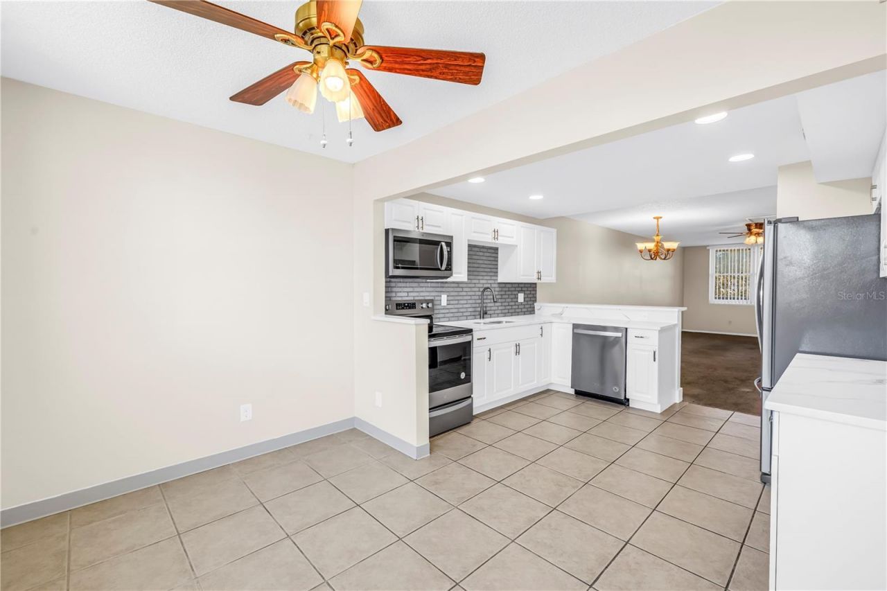 5095 Bay Street Ne, Unit 317, Saint Petersburg, FL 33703 Photo