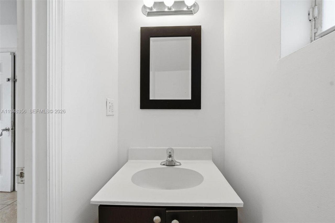 1403 NW 2nd St , Fort Lauderdale, FL 33311 Photo