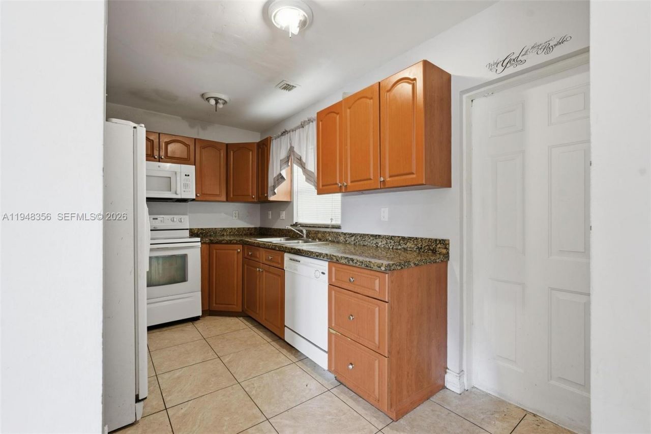 1403 NW 2nd St , Fort Lauderdale, FL 33311 Photo