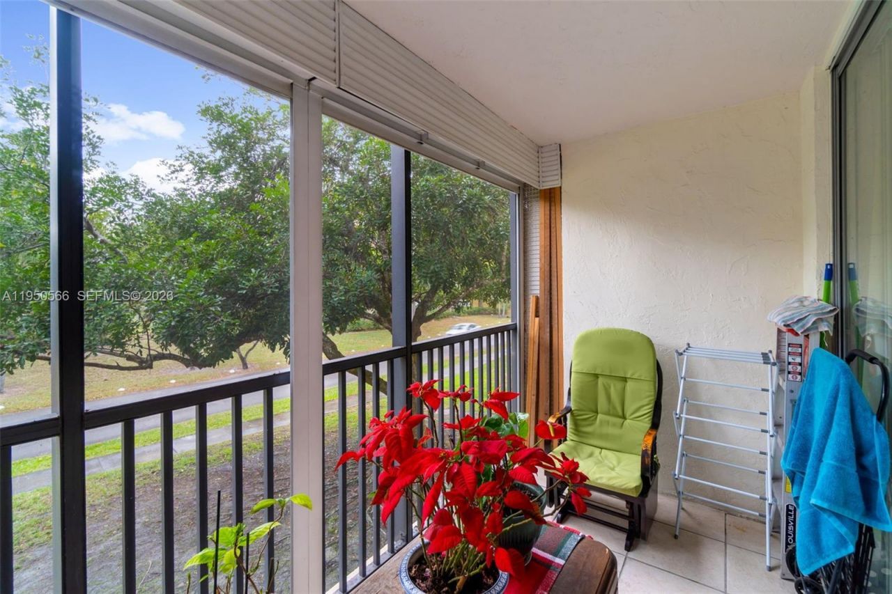 7080 Environ Blvd, Unit 226, Lauderhill, FL 33319 Photo