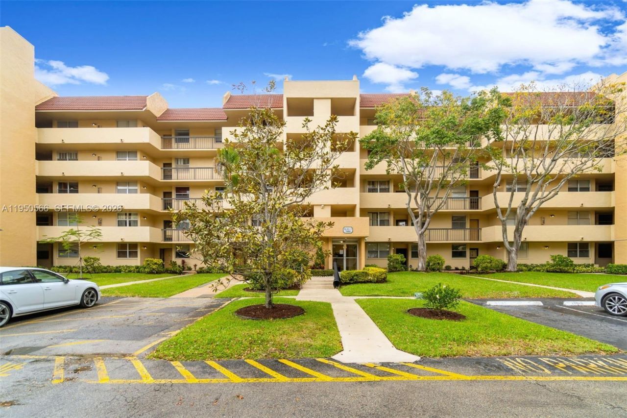 7080 Environ Blvd, Unit 226, Lauderhill, FL 33319 Photo