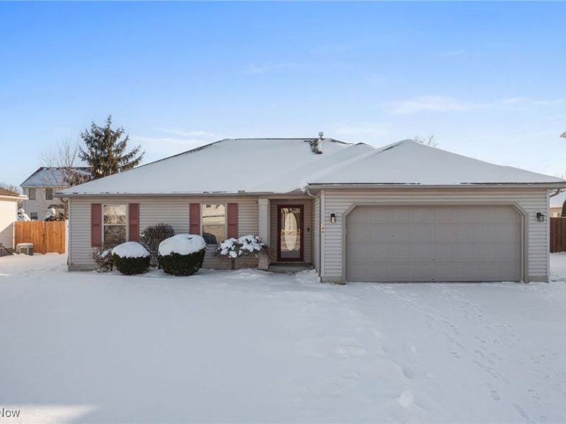 348 Pemberton Drive, Elyria, OH 44035 Photo 1