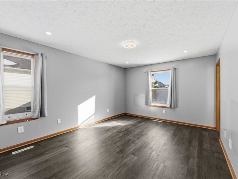 348 Pemberton Drive, Elyria, OH 44035 Photo 23