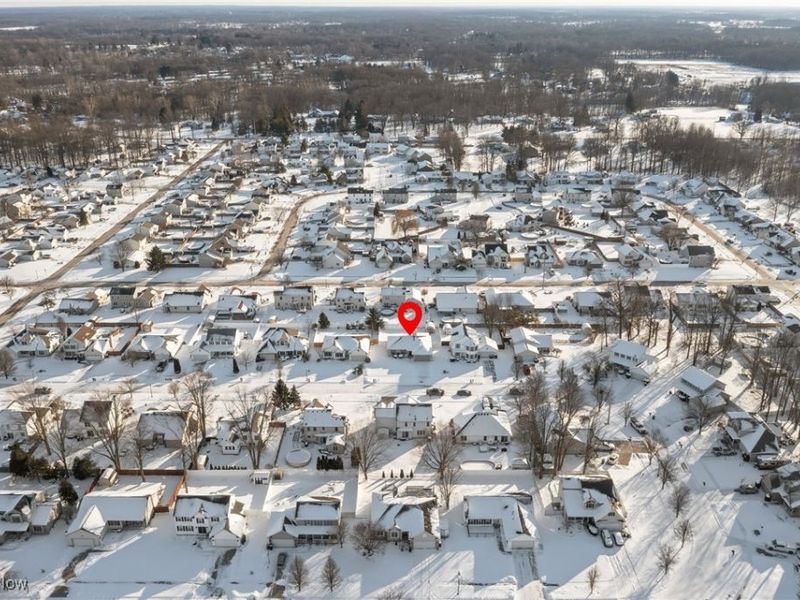 348 Pemberton Drive, Elyria, OH 44035 Photo 4