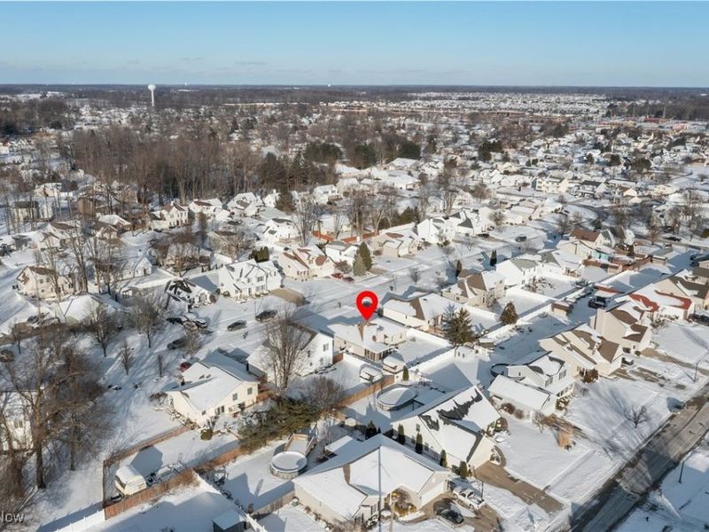 348 Pemberton Drive, Elyria, OH 44035 Photo 5