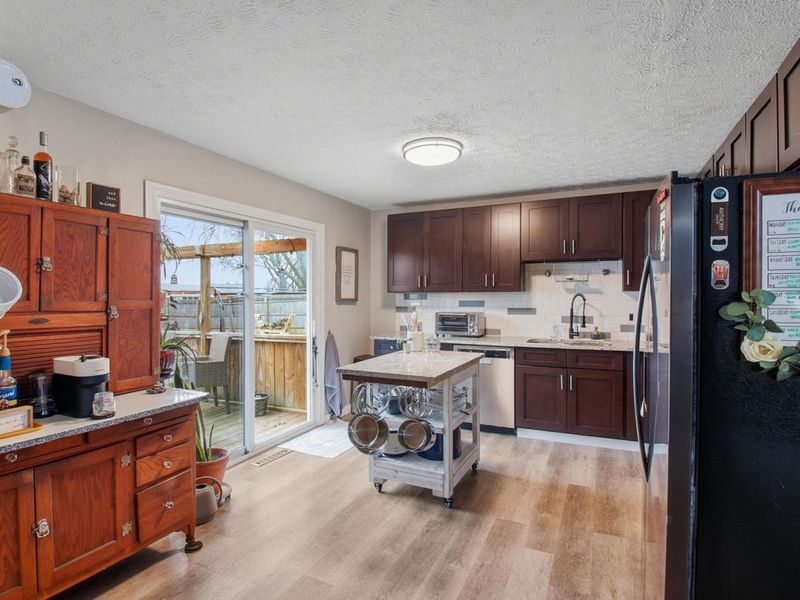 908 Tecumseh Avenue, Columbus, OH 43207 Photo 8