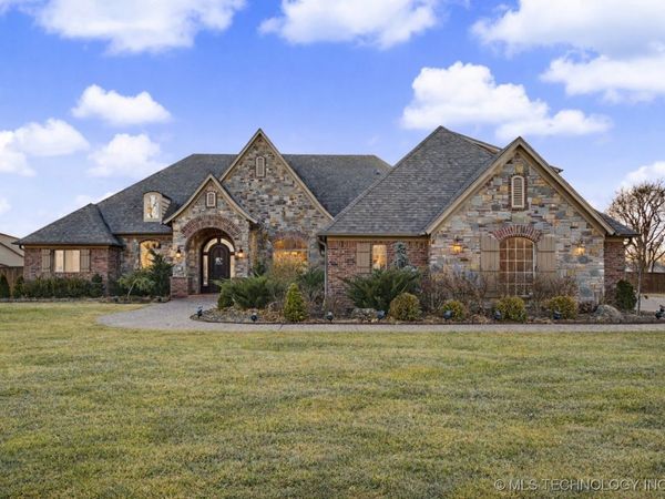 24754 E 143rd Street S, Coweta, OK 74429