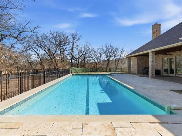 712 S Sugartree Drive, Lipan, TX 76462