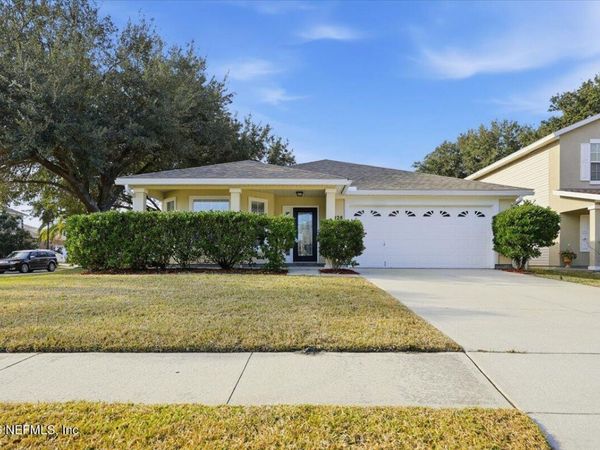 14428 N WOODFIELD Circle, Jacksonville, FL 32258