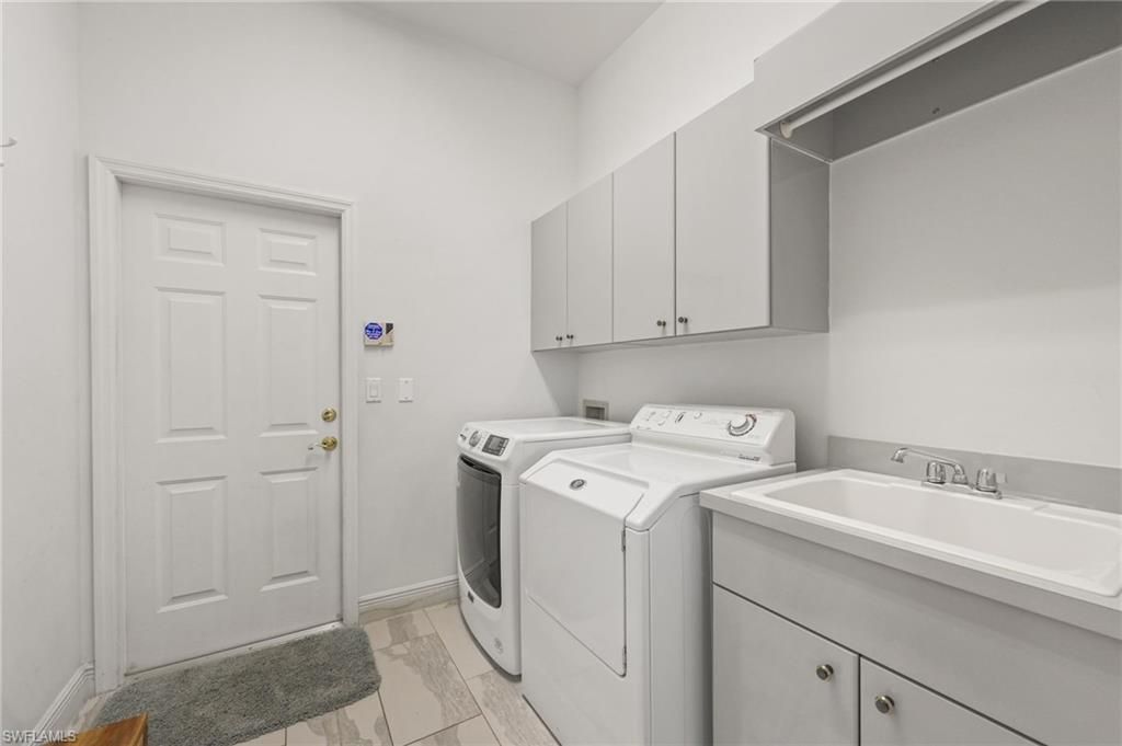 9360 White Hickory Ln, Fort Myers, FL 33912 Photo