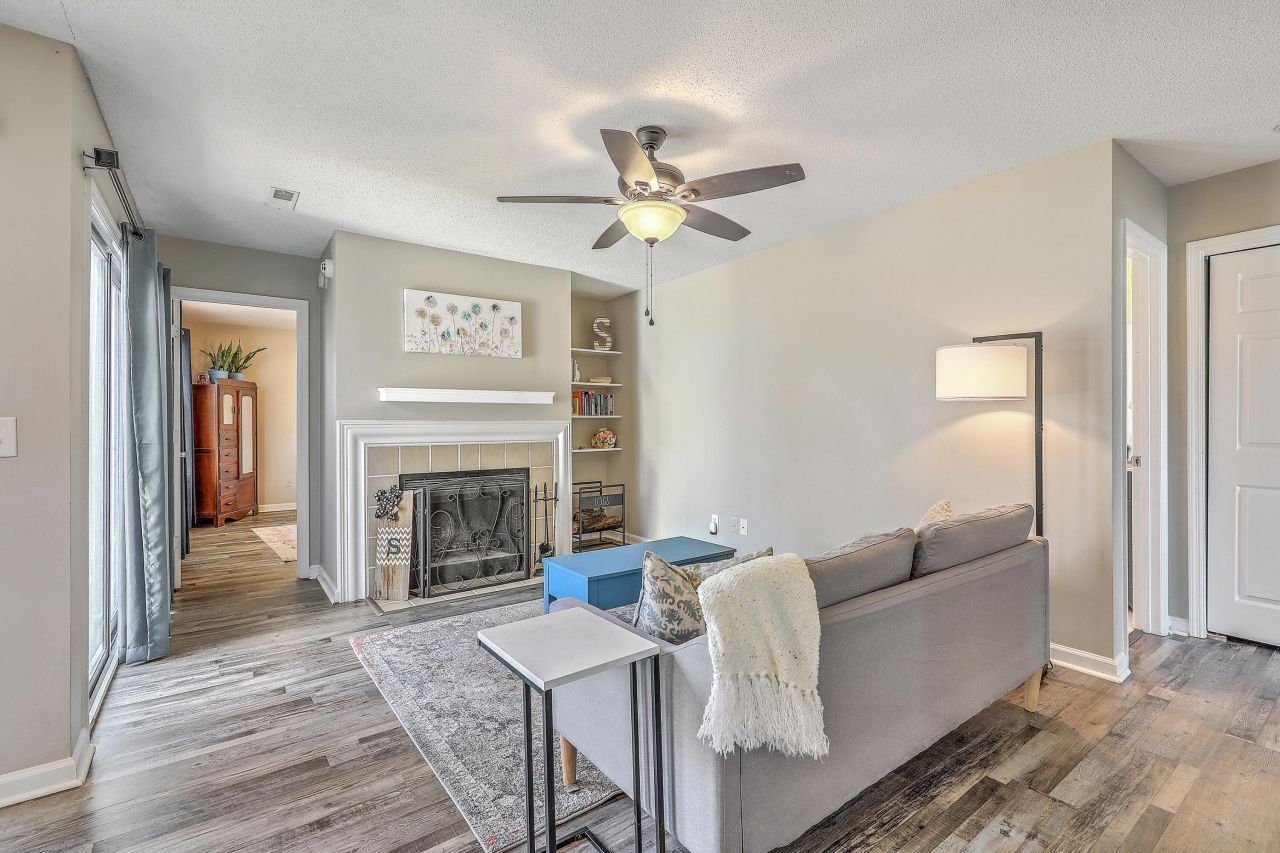 28 Fieldfare Way Photo 5