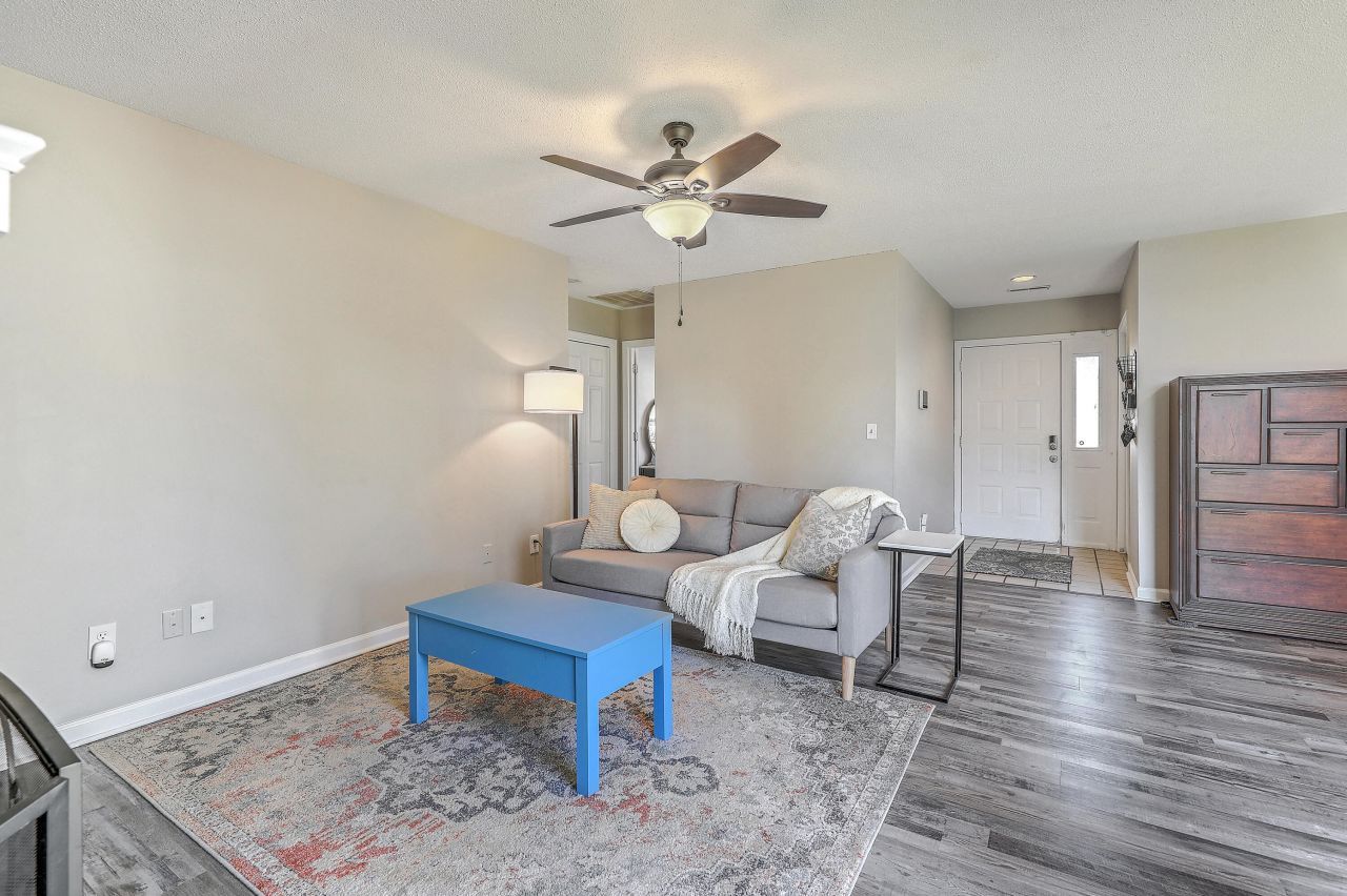 28 Fieldfare Way Photo 7