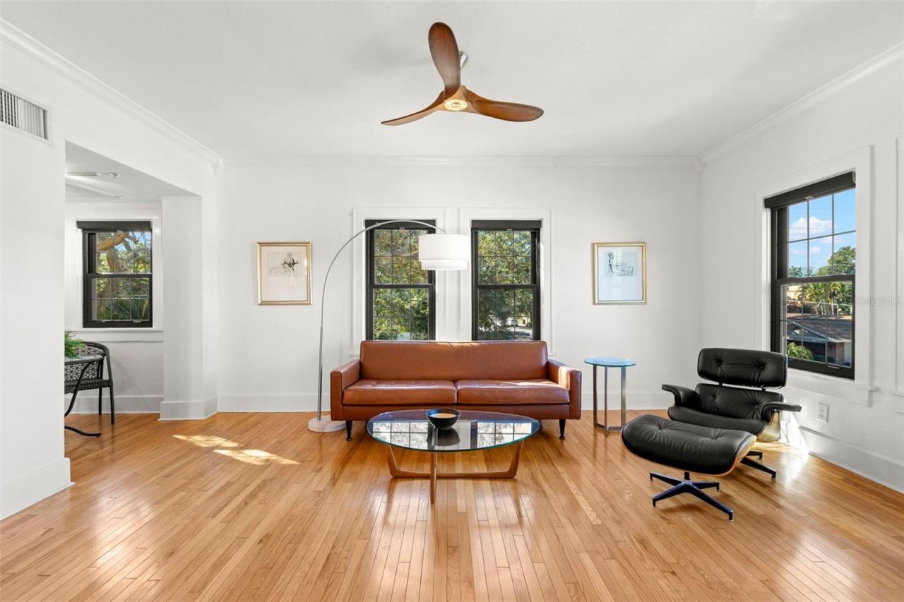 210 22nd Avenue Ne, Unit 15, Saint Petersburg, FL 33704 Photo