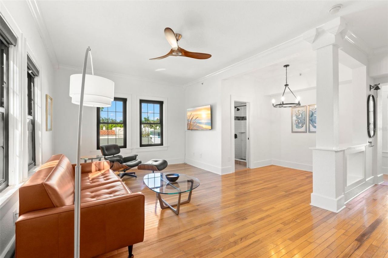 210 22nd Avenue Ne, Unit 15, Saint Petersburg, FL 33704 Photo