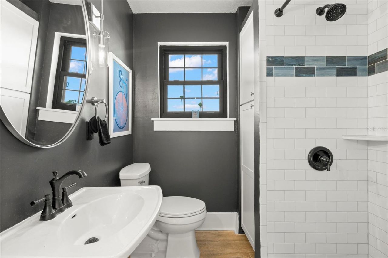 210 22nd Avenue Ne, Unit 15, Saint Petersburg, FL 33704 Photo