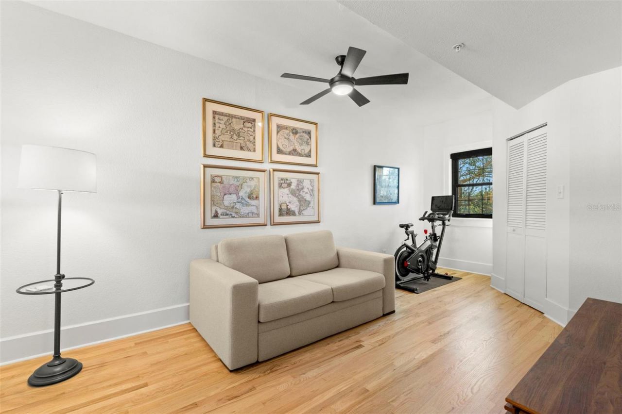 210 22nd Avenue Ne, Unit 15, Saint Petersburg, FL 33704 Photo