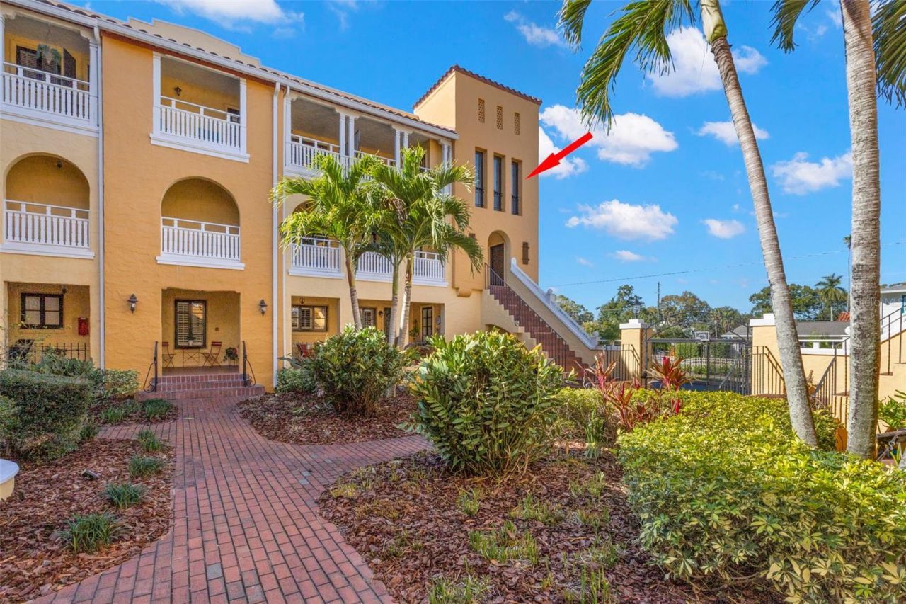 210 22nd Avenue Ne, Unit 15, Saint Petersburg, FL 33704 Photo