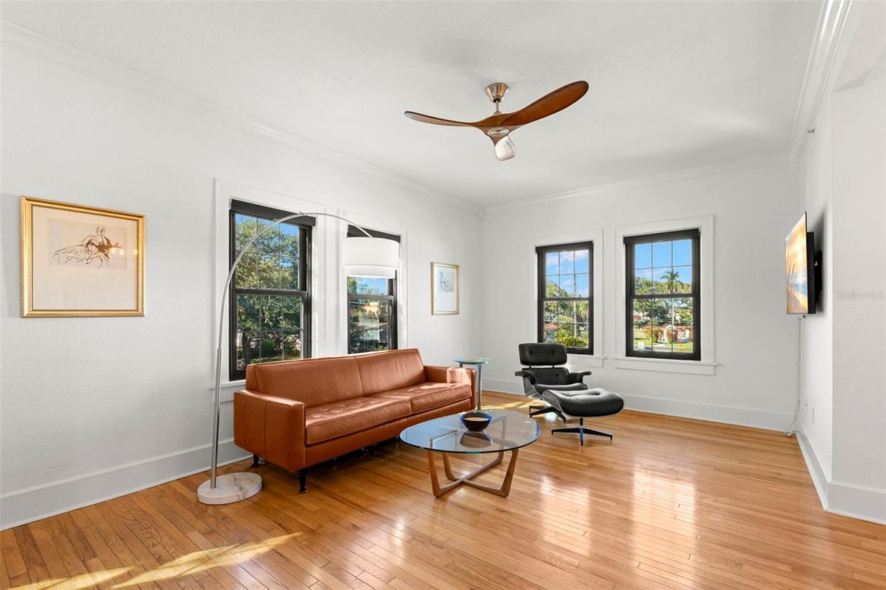 210 22nd Avenue Ne, Unit 15, Saint Petersburg, FL 33704 Photo