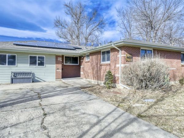 6077 Flower Street, Arvada, CO 80004