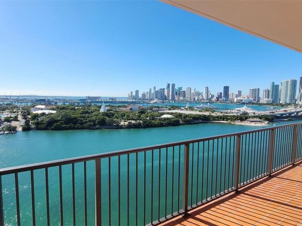 1000 Venetian Way, Unit 1502, Miami Beach, FL 33139