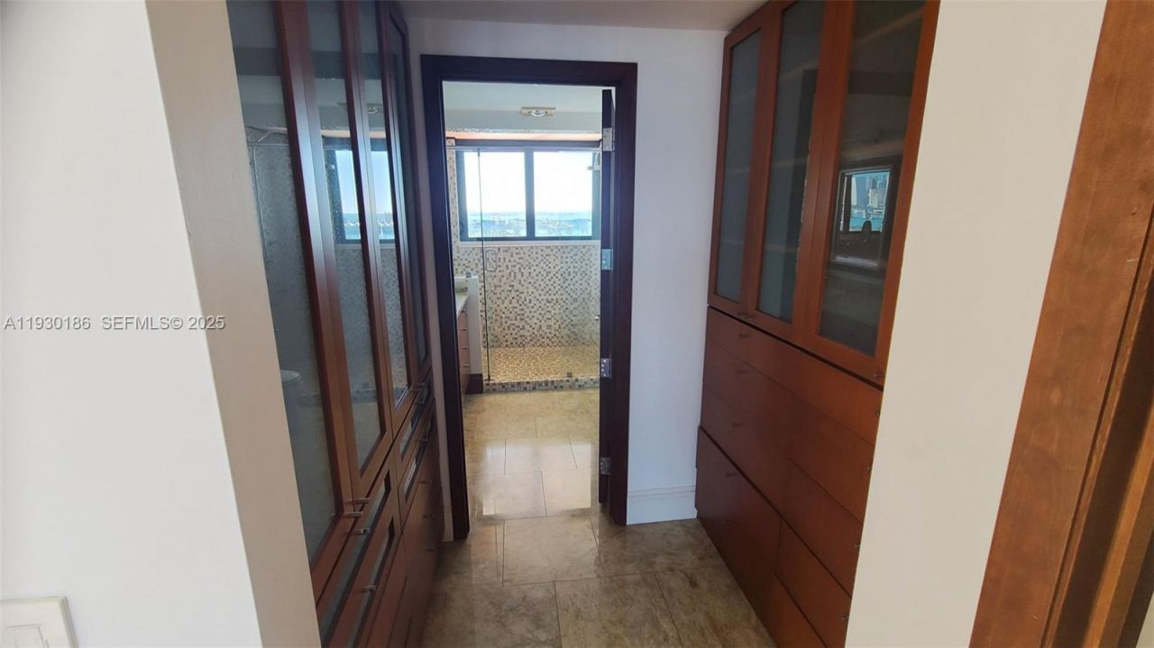 1000 Venetian Way, Unit 1502, Miami Beach, FL 33139 Photo