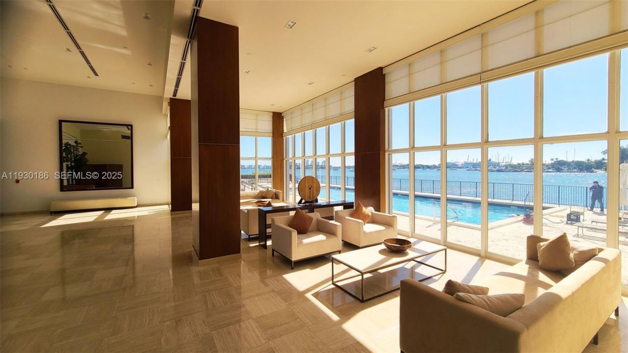 1000 Venetian Way, Unit 1502, Miami Beach, FL 33139 Photo